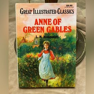 Anne Of Green Gabels Book